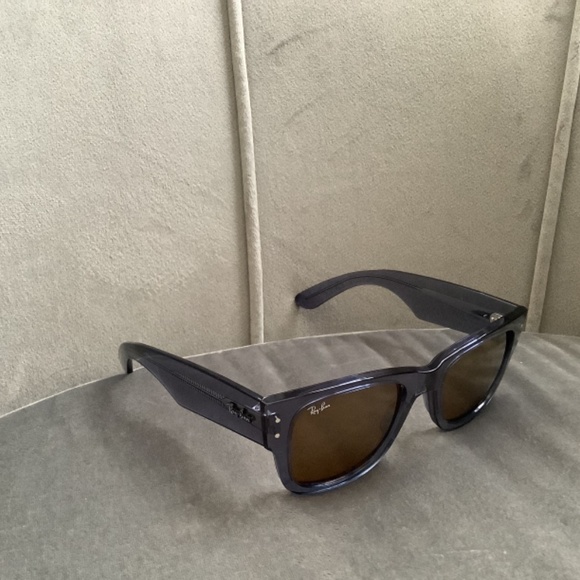 Brand New Ray-ban Mega Wayfair Sunglasses blue